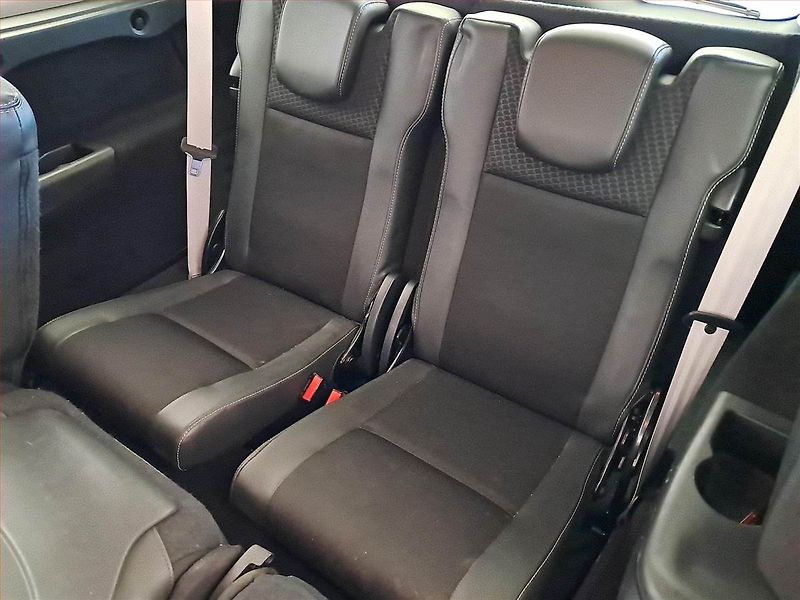 Renault Scénic (2016) BOSE 1.5 dCi, Automat, 7 míst - fotka 19 z 20