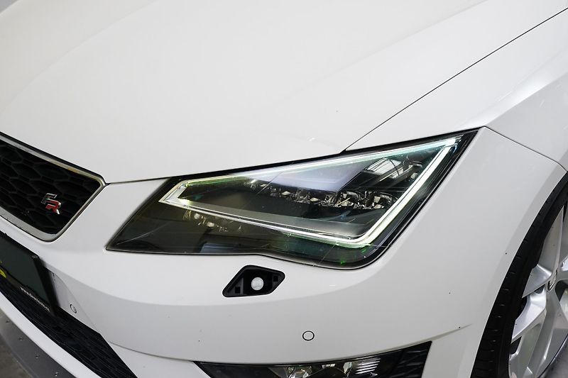 Seat Leon - fotka 9 z 28