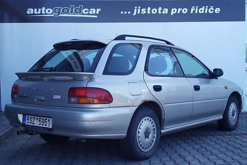 Subaru Impreza (2000) 2.0 4WD - fotka 3 z 17
