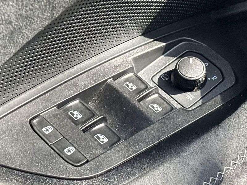 Škoda Kodiaq (2025) 1.5 TSI iV DSG Sportline - fotka 17 z 33