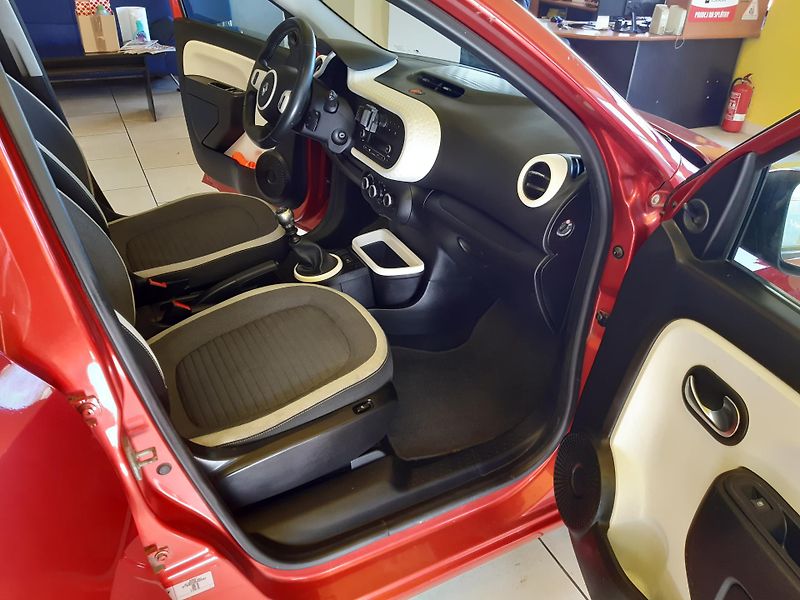 Renault Twingo 0.9 i KLIMA TEMPOMAT vyhř.seda - fotka 20 z 20