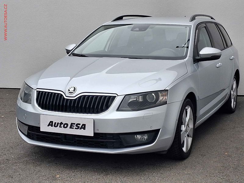 Škoda Octavia (2013) 2.0 TDi, Bixen, navi - fotka 3 z 19