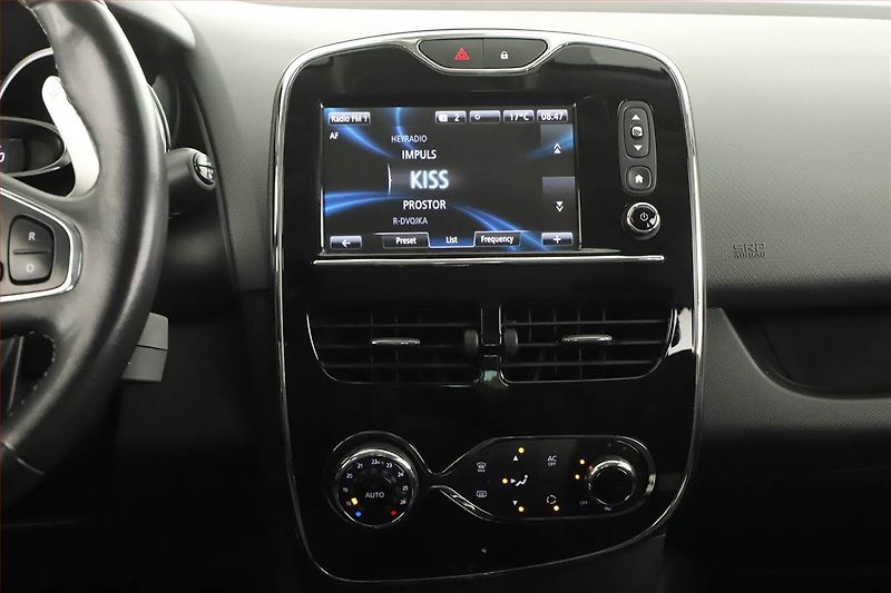 Renault Clio (2013) 1.2 TCe, Automat, Tempomat - fotka 10 z 17