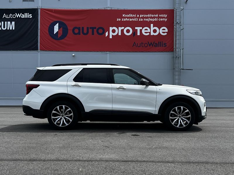 Ford Explorer 3.0 V6 PHEV 336kW ST-X DPH TZ - fotka 3 z 34