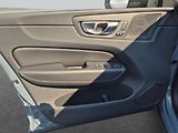 Volvo XC60 B4 AWD Plus Dark - náhled 19