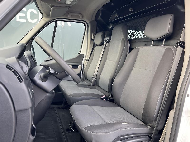 Renault Master (2018) 2,3dCi 107kW - fotka 14 z 29