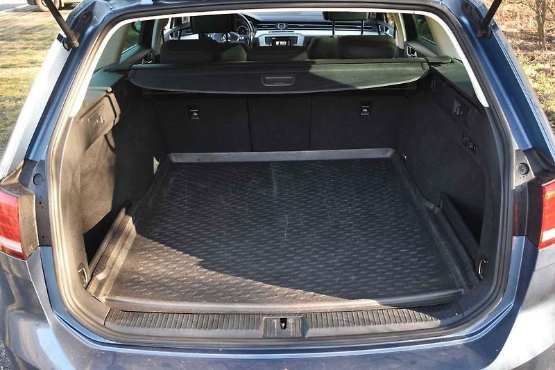 Ojetý Volkswagen Passat se jeví jako skvělé auto pro rodiny. Měl by ještě dlouho vydržet