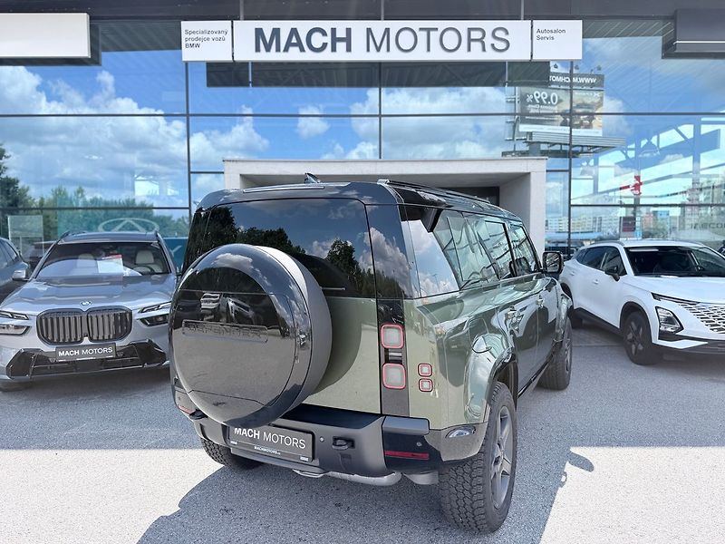 Land Rover Defender X-Dynamic SE D250 - fotka 5 z 17