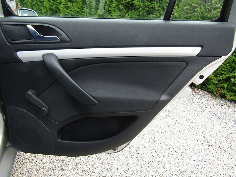 Škoda Octavia (2005) 1.9 TDI 77kW BEZ DPF - fotka 25 z 39