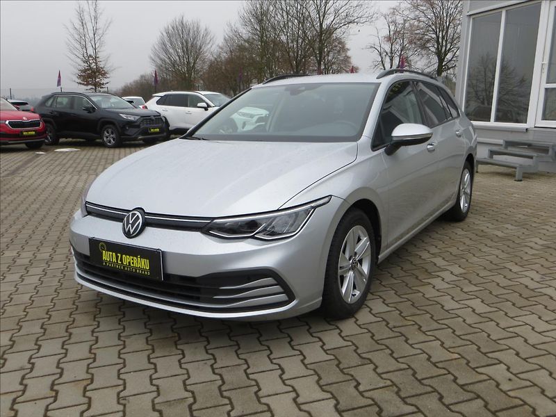 Volkswagen Golf 1,5 TSI 110kW Life DSG7 ČR - fotka 3 z 21