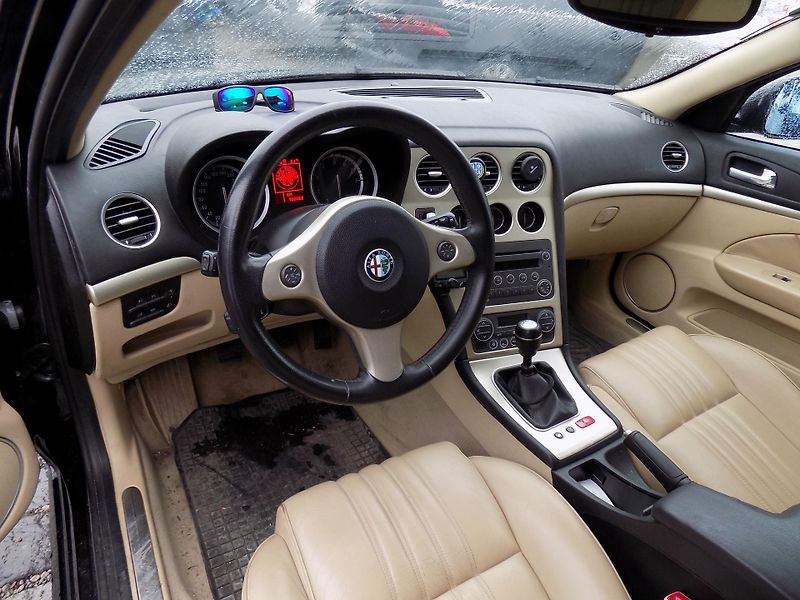 Alfa Romeo 159 3,2 JTS 191 KW  Q4 SPORTWAGON - fotka 19 z 40