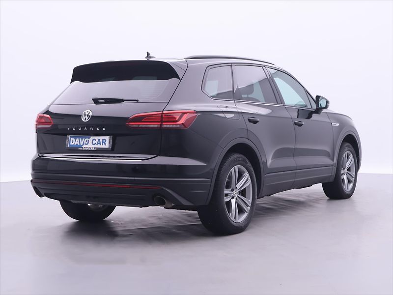 Volkswagen Touareg 3,0 TDI 170kW DSG 4M LED CZ - fotka 7 z 31