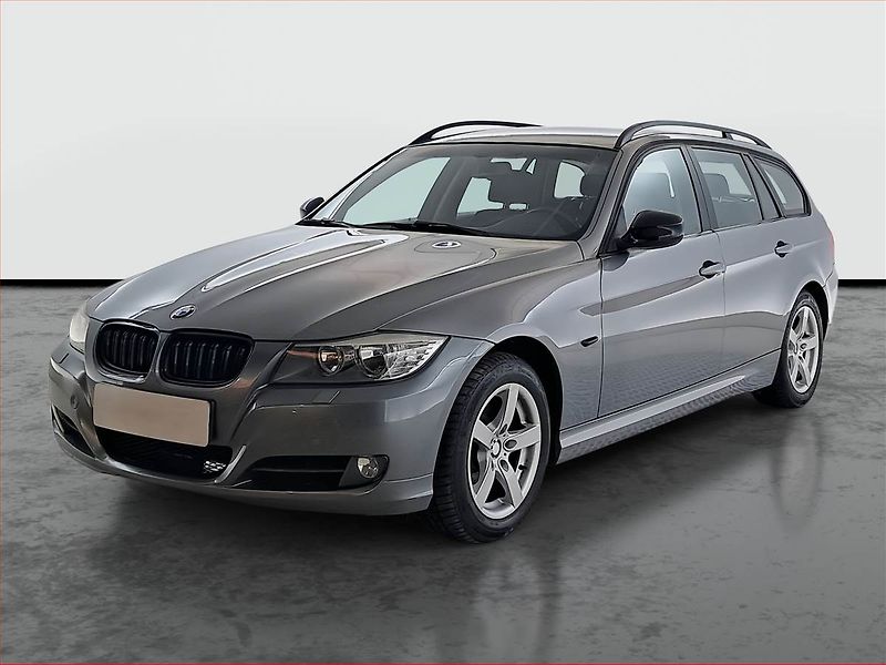 BMW Řada 3 (2009) 318 i, Tempomat - fotka 2 z 18