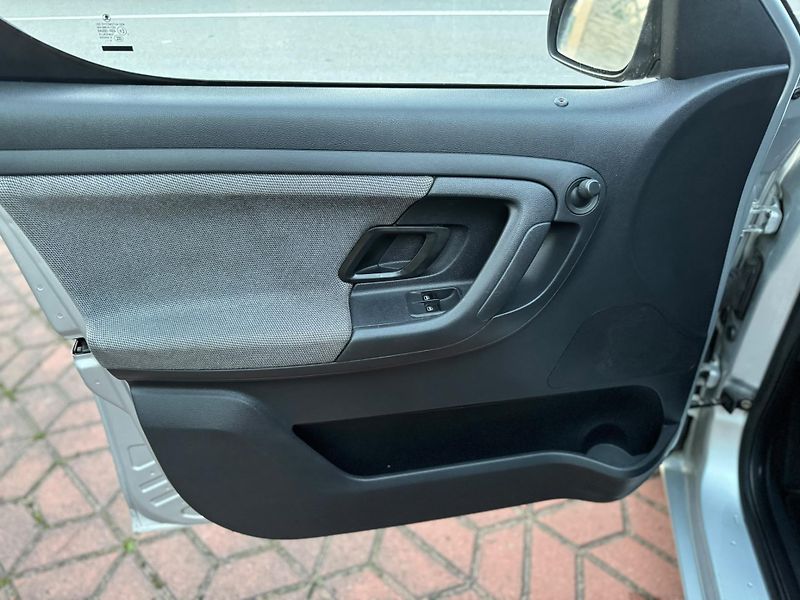Škoda Roomster 1.6TDI ROZVODY TAŽNÉ KLIMA   - fotka 21 z 25