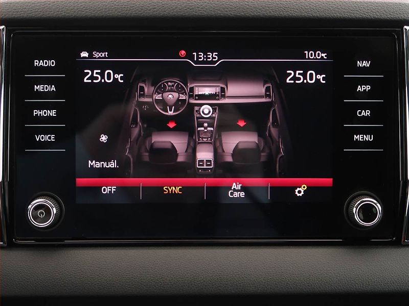 Škoda Karoq (2020) Sportline 1.5 TSI, ČR - fotka 22 z 26