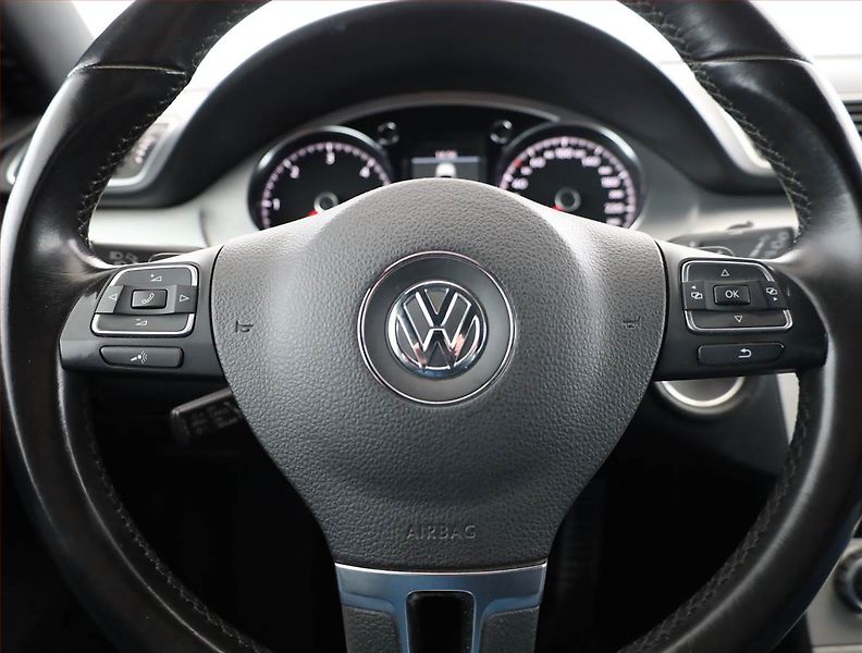 Volkswagen Passat (2014) Alltrack 2.0 TDI, 4X4 - fotka 8 z 15