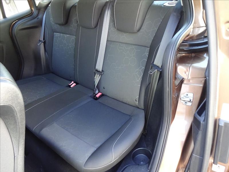 Ford B-MAX 1,0 i 74kW - fotka 21 z 47