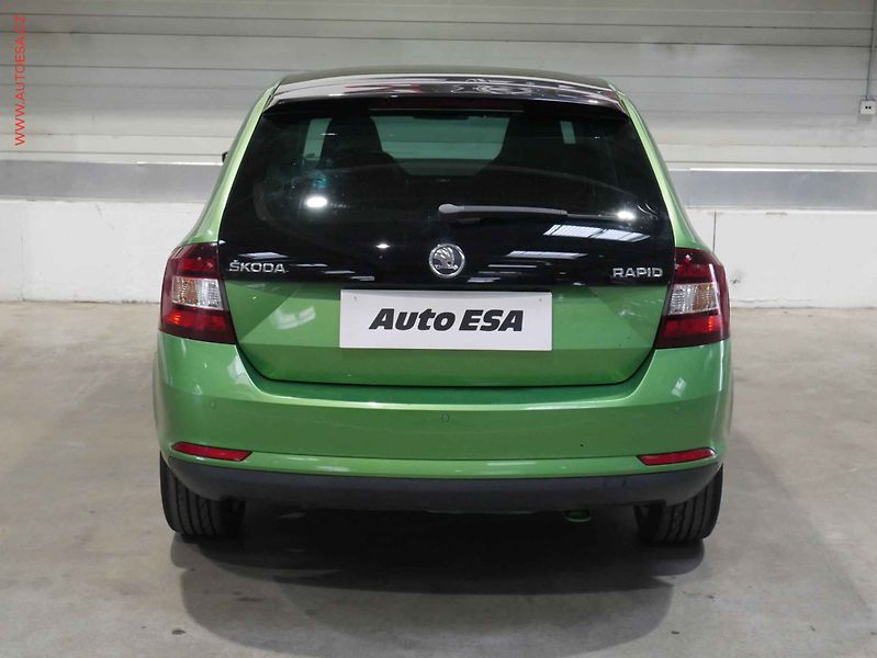 Škoda Rapid (2014) 1.2 TSi, 1.maj, Xenon - fotka 5 z 18