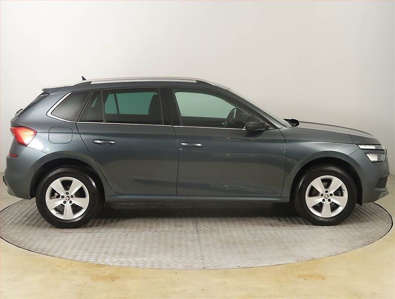 Škoda Kamiq (2021) Ambition Plus 1.0 TSI - fotka 6 z 17