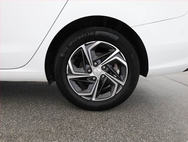 Hyundai i30 (2022) 1.0 T-GDI, ČR,1.maj - fotka 19 z 19