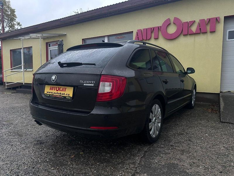 Škoda Superb (2011) 2.0TDi VýhřevSedadel/Serv.Knih - fotka 3 z 25