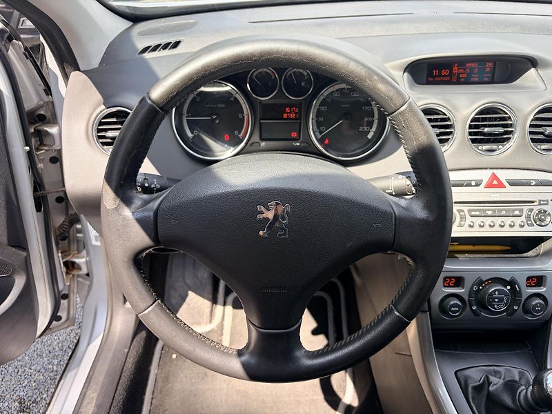 Peugeot 308 SW 1.6HDI TAŽNÉ - fotka 9 z 27