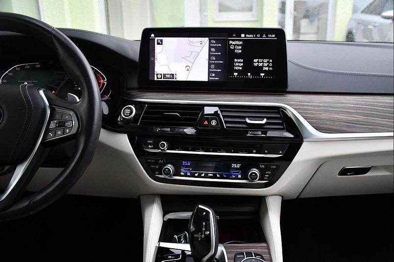 BMW Řada 5 540i xD LUXURY HUD LASER TAŽNÉ - fotka 7 z 46