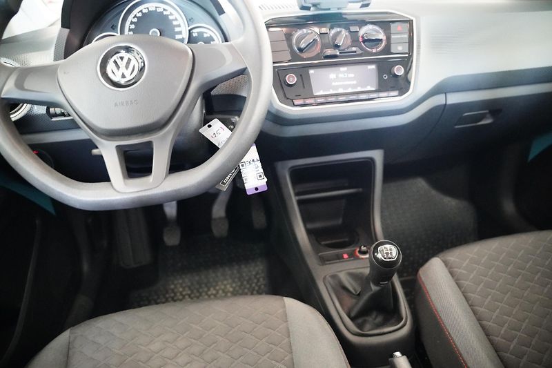 Volkswagen up! - fotka 18 z 22