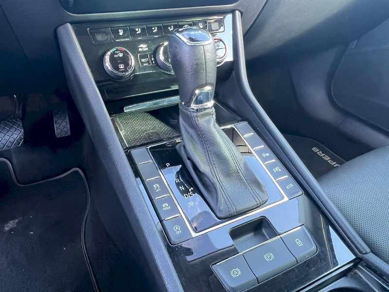 Škoda Superb (2023) L&K 2.0TDi 4x4 147kW 7°automat - fotka 31 z 31