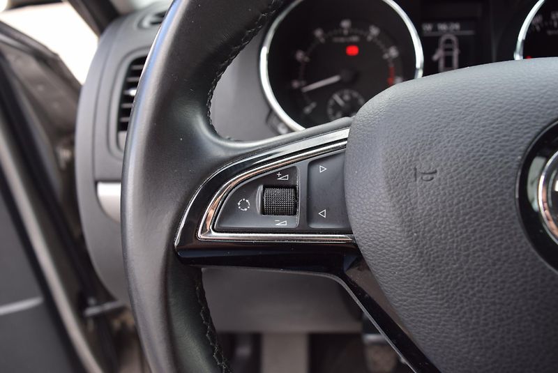 Škoda Yeti (2017) 1.2TSI 81kw ED. DRIVE TAŽ XENO - fotka 32 z 47