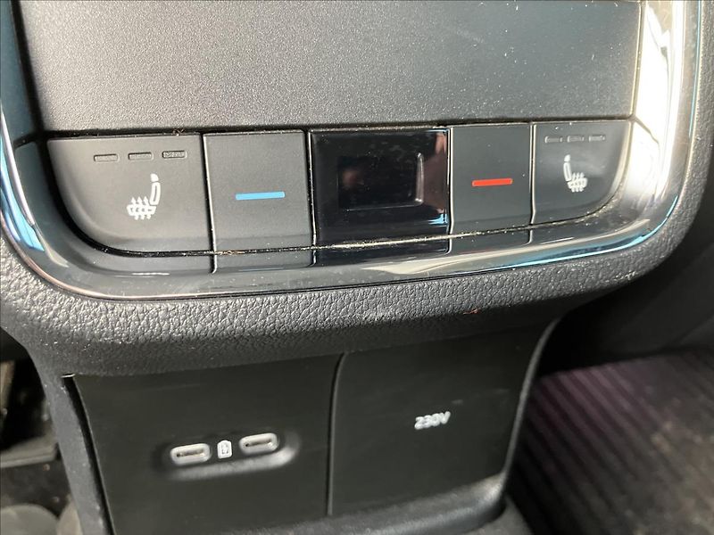 Škoda Octavia 2,0 SCOUT,TAŽNÉ,WEBASTO,CANTON - fotka 18 z 44