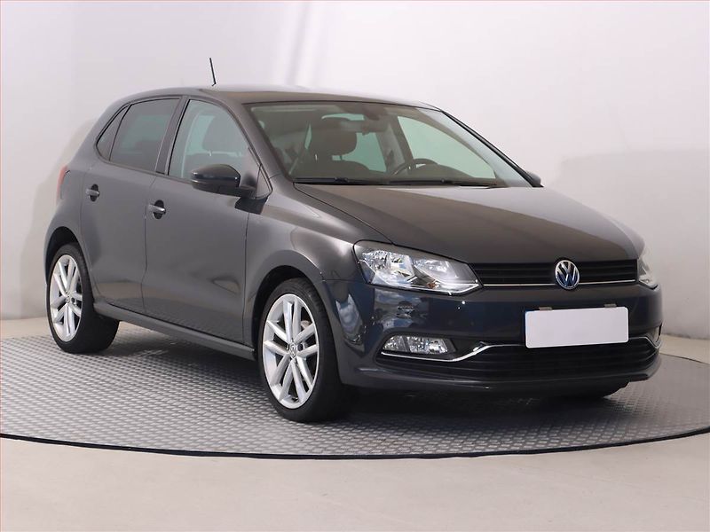 Volkswagen Polo (2016) 1.2 TSI, Automat, Tempomat - fotka 1 z 21