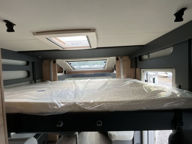 Knaus (2027) L!VE WAVE 650 MEG Platinum Sel - fotka 21 z 23