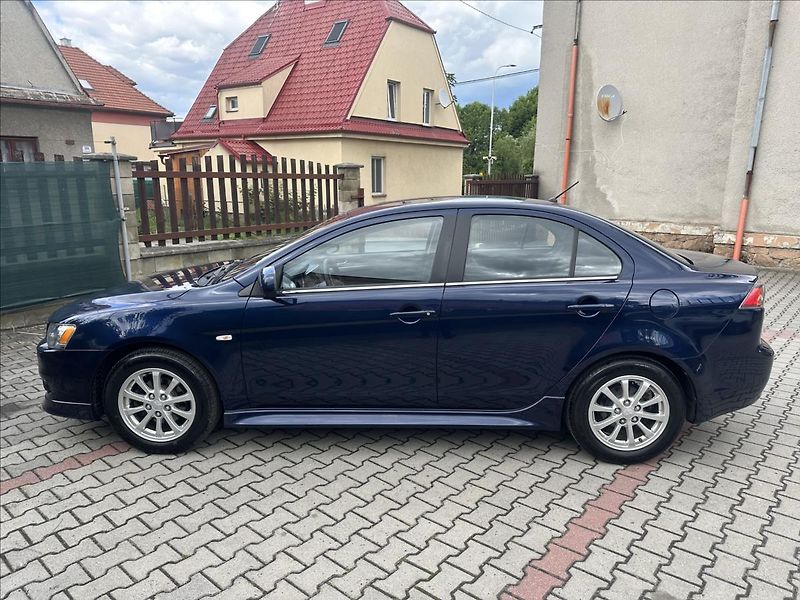 Mitsubishi Lancer 1,6 1.majitel - fotka 7 z 22