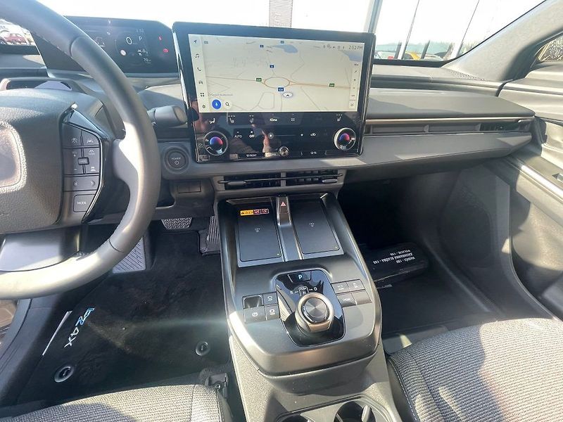 Toyota bZ4X EV FWD 73.1 kWH Style - fotka 19 z 30