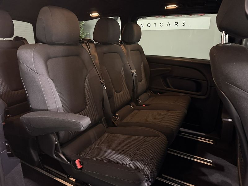 Mercedes-Benz Třídy V 2,0   250D 4MATIC AMG KAMERA - fotka 23 z 32