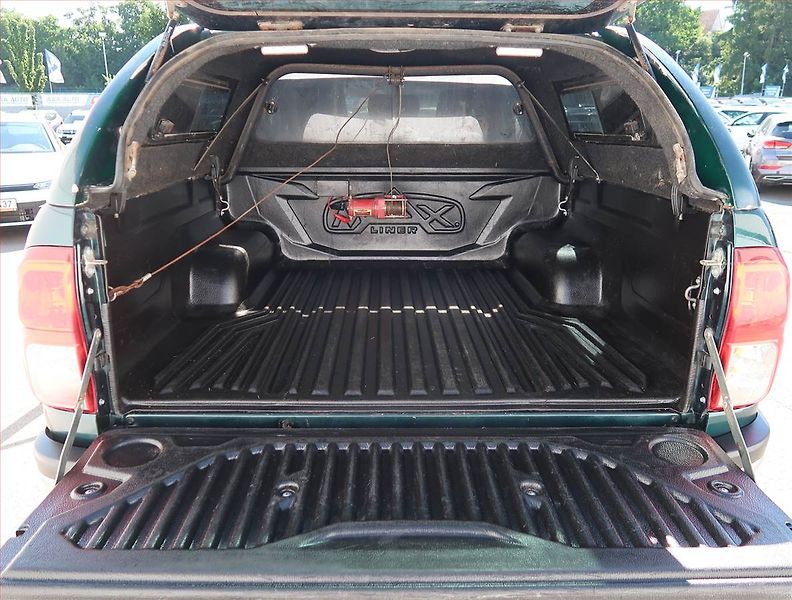 Toyota Hilux (2019) 2.4 D-4D - fotka 13 z 22