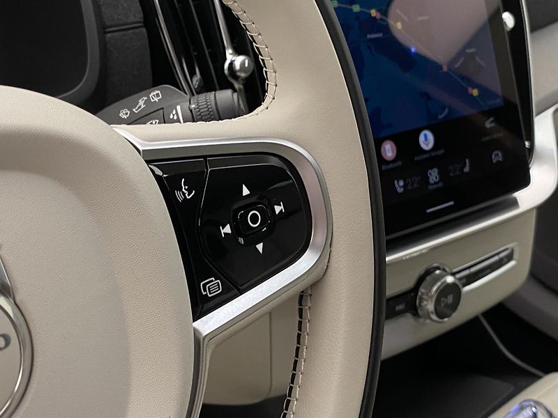 Volvo XC90 T8 AWD RECHARGE BRIGHT PLUS 7m - fotka 21 z 68
