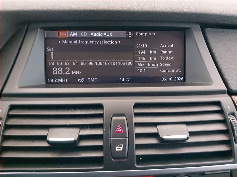 BMW X5 (2010) xDrive30d, 4X4, Automat - fotka 13 z 17