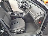 Opel Insignia 2,0 DCTI - náhled 8