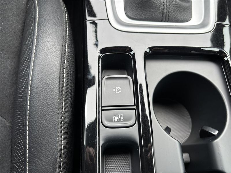 Kia XCeed 1,5 AT Black Edition ZÁRUKA - fotka 33 z 47