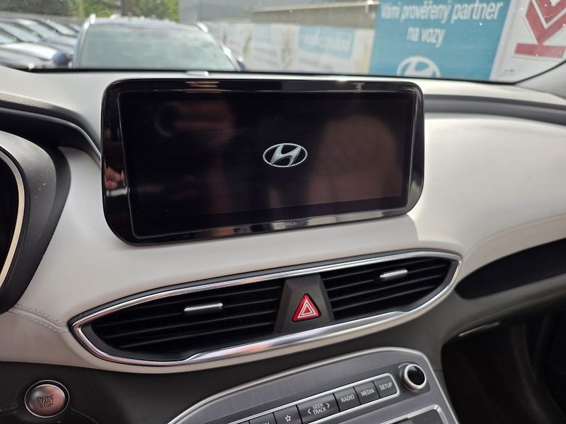 Hyundai Santa Fe 1.6-HYBRID-PREMIUM-PANORAMA - fotka 15 z 44