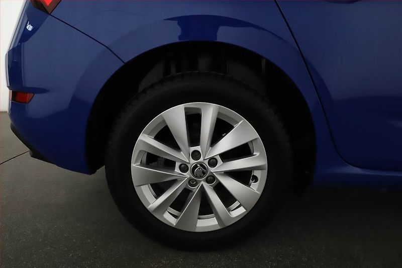 Škoda Scala (2023) Style 1.0 TSI, Automat, ČR - fotka 15 z 15