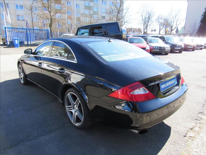 Mercedes-Benz CLS 3,0 320 CDi 7-GR-Tronic Elegan - fotka 4 z 30