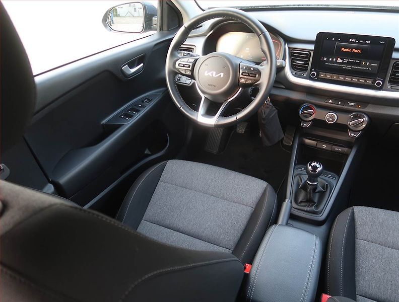 Kia Stonic (2024) 1.2 DPI, Serv.kniha, Navi - fotka 7 z 19
