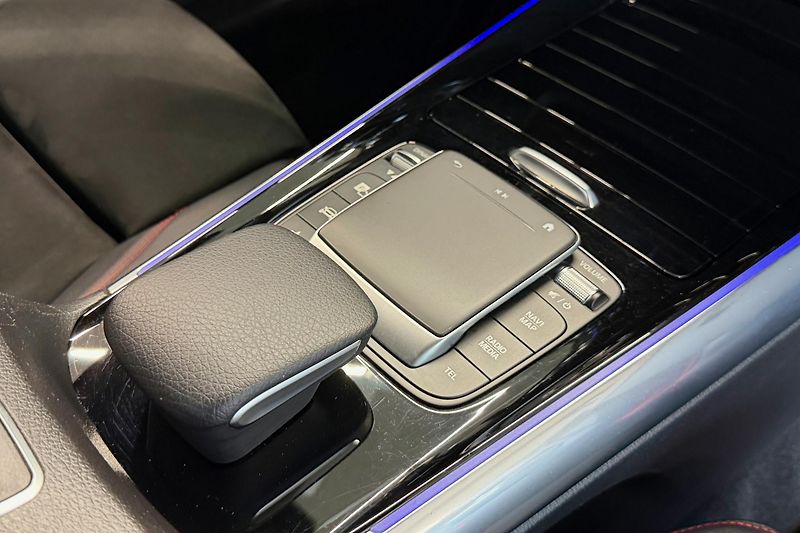 Mercedes-Benz GLA (2021) GLA 220d 4Matic AMG Line - fotka 60 z 121