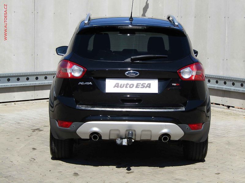 Ford Kuga (2011) 2.0 TDCi, AC, navi, park - fotka 5 z 19