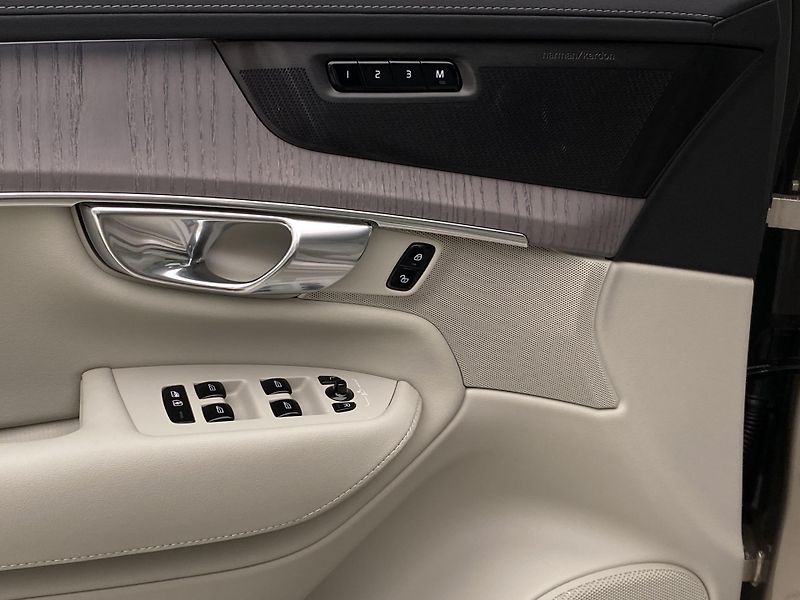 Volvo XC90 (2026) T8 AWD Plug-in BRIGHT PLUS 7m - fotka 29 z 71