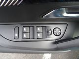 Peugeot 2008 (2026) ALLURE Turbo 100k MAN6 - náhled 18