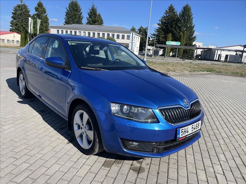 Škoda Octavia 1,8 i 132kw DSG Style Xenon LE - fotka 6 z 35